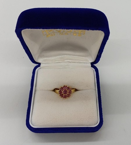 Anello con pietre preziose - , in