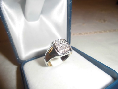 Anello oro bianco con - oro, pave'