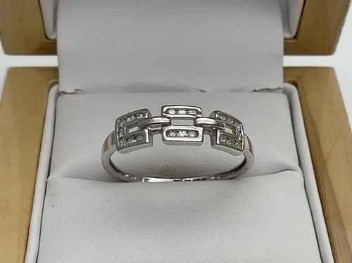9ct white gold - white,